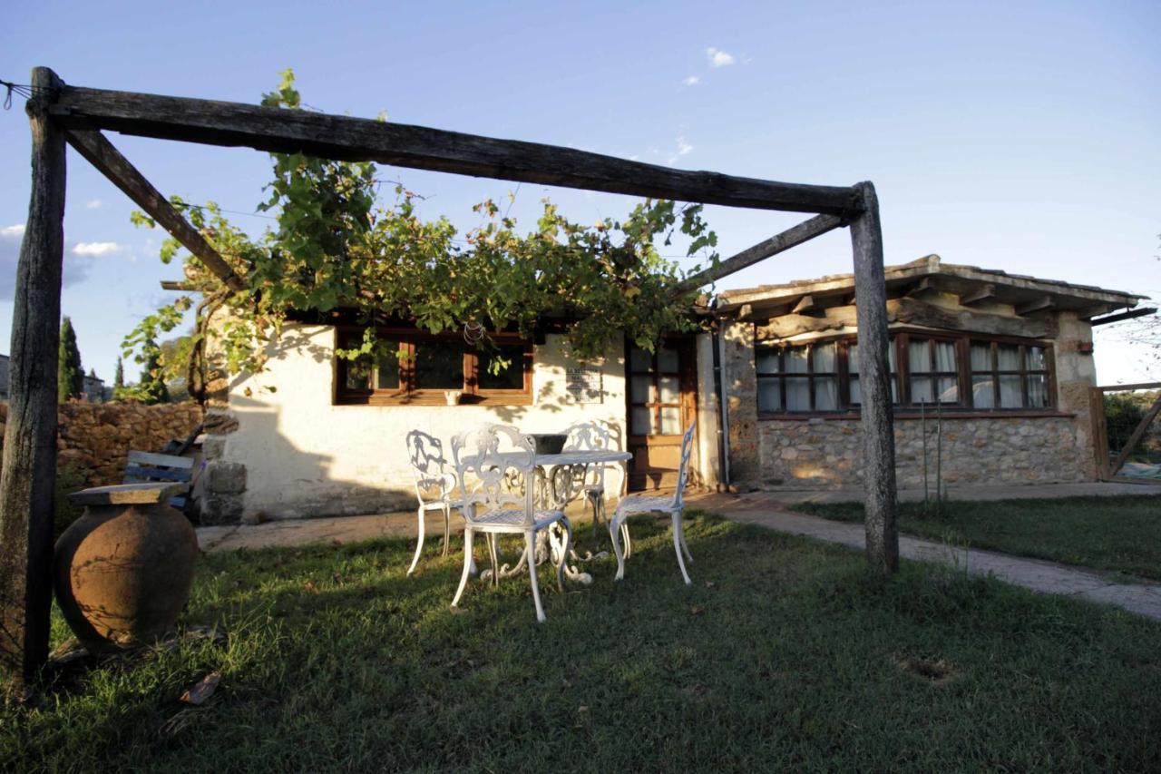فيلا Casita Con Jacuzzi Rectoria De Dosquers Maia de Montcal المظهر الخارجي الصورة