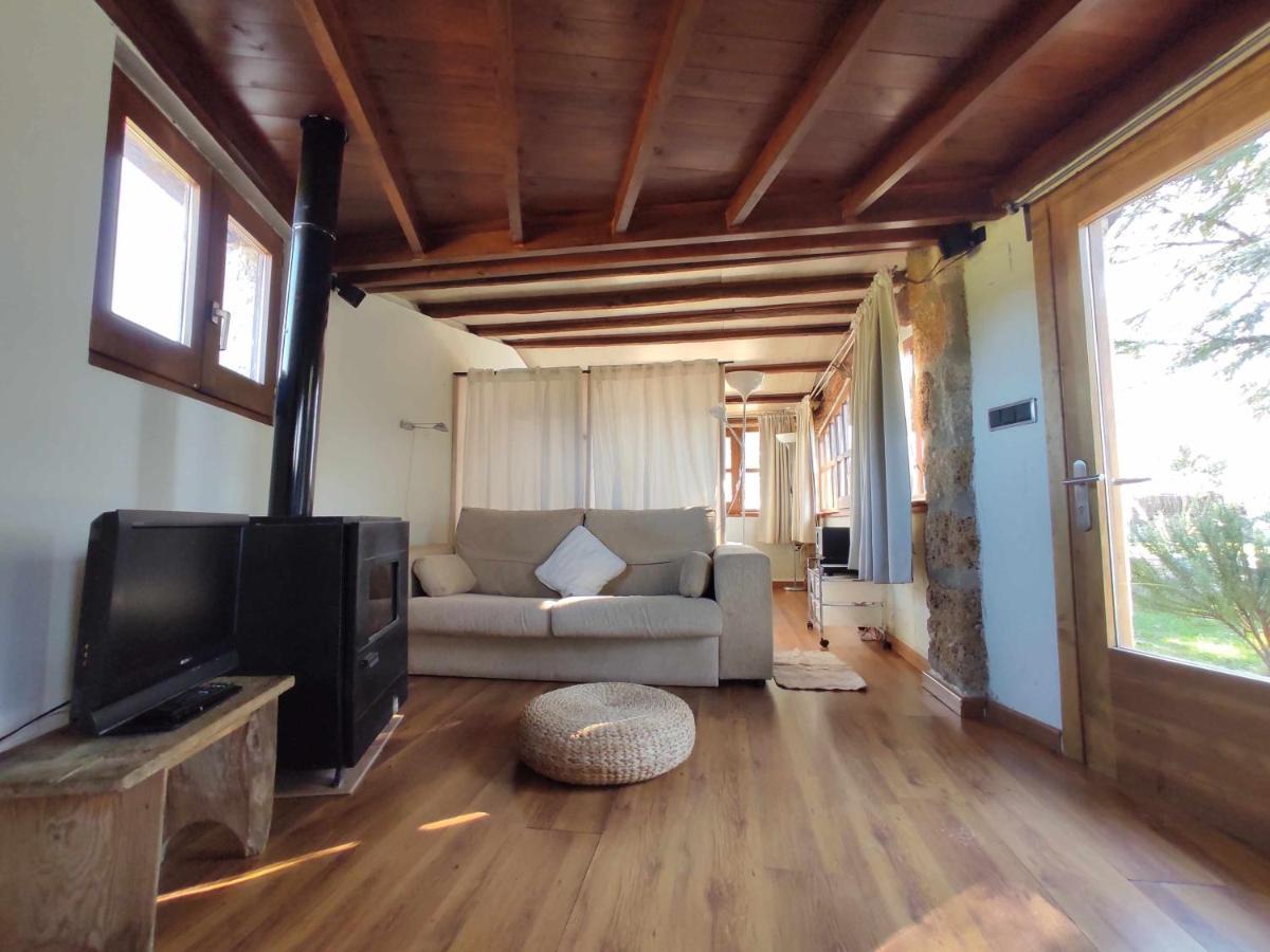 فيلا Casita Con Jacuzzi Rectoria De Dosquers Maia de Montcal المظهر الخارجي الصورة