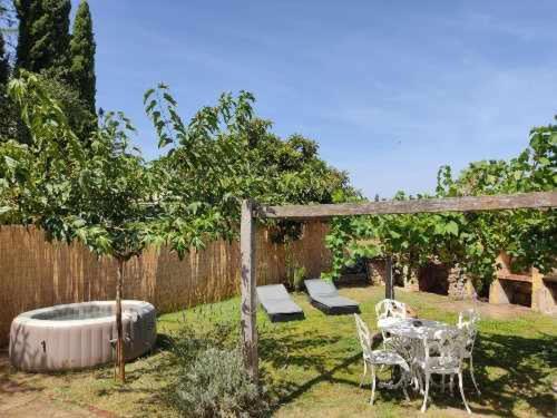 فيلا Casita Con Jacuzzi Rectoria De Dosquers Maia de Montcal المظهر الخارجي الصورة